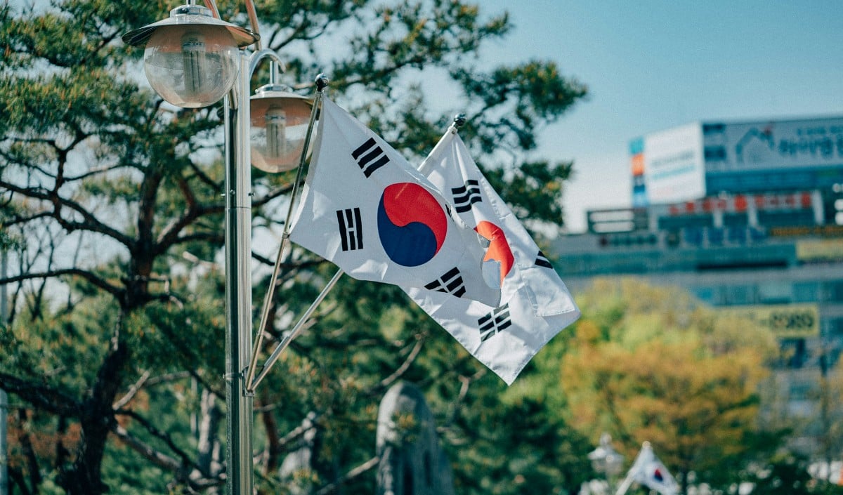 Indian Share Market को डबल झटका, Taiwan के बाद अब South Korea भी Ranking में निकला आगे