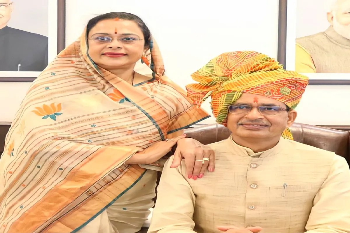 शिवराज सिंह चौहान की पत्नी साधना सिंह के नाम पर सोशल मीडिया में की आपत्तिजनक पोस्ट