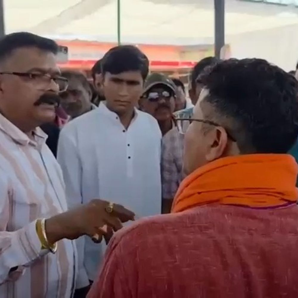 जो करना है कर लो… कहने वाले जनपद CEO सस्पेंड:सुशासन तिहार में शिकायत लेकर पहुंचा था बीजेपी नेता, विधायक के सामने बहस का वीडियो हुआ था वायरल