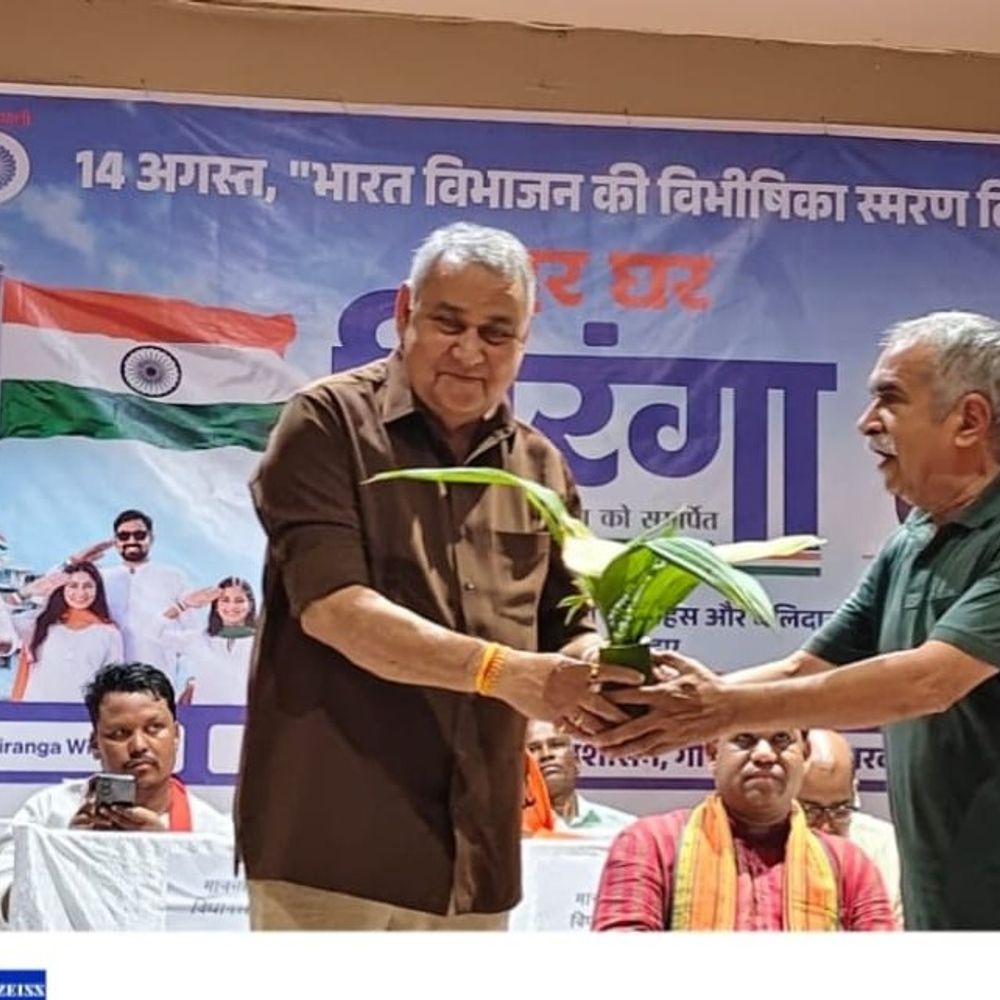 पेंड्रा बाईपास जल्द बनाने की मांग:पेंड्रा आगमन पर विधायक धर्मजीत सिंह से मिले वरिष्ठ नागरिक, बोले- भारी वाहनों के दबाव से परेशान शहर
