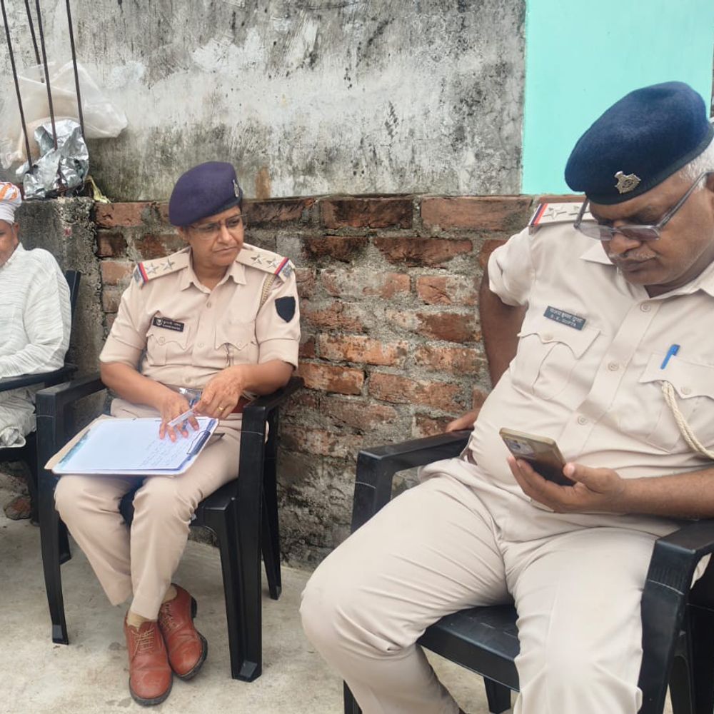 बांका में 22 वर्षीय विवाहिता ने फांसी लगाकर की आत्महत्या:सास बोली-‘बच्चों के रोने की आवाज सुनकर कमरे में पहुंची’,रस्सी काटकर उतारा