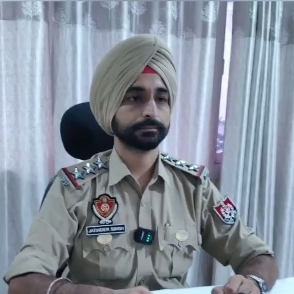 मोगा में ट्रैक्टर-मशीनरी के नाम पर ठगी:किसान से 23.80 लाख रुपए लिए, पिता-पुत्र ने न ट्रैक्टर दिया, न रकम लौटाई