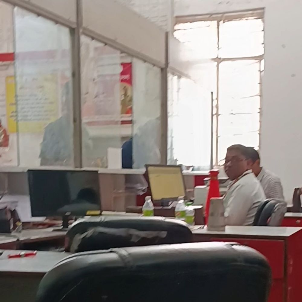 कैमूर के सकरी पोस्ट-ऑफिस में पावती रसीद नहीं मिल रही:नया सॉफ्टवेयर आने के बाद प्रिंटर खराब,उपभोक्ता बोले-‘बार-बार आने में दिक्कत’