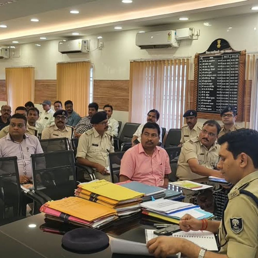 किशनगंज में कल निकलेगा जुलूस-ए-मोहम्मदी:हरे झंडों और लाइटों से सजा शहर; प्रशासन अलर्ट, ड्रोन-CCTV से निगरानी