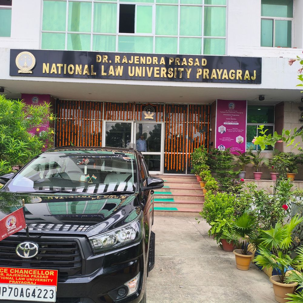 नेशनल लॉ यूनिवर्सिटी में असिस्टेंट प्रोफेसर भर्ती पर उठे सवाल:प्रयागराज में 12 पदों पर चयन, न्याय विभाग ने मांगी पूरी रिपोर्ट