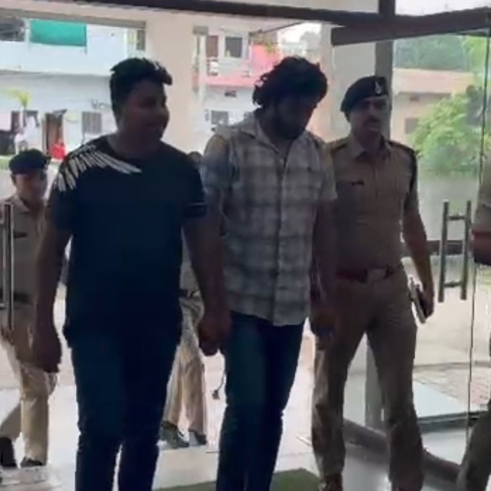 साइबर फ्रॉड और बेटिंग के लिए खुलवाए फर्जी खाते:सागर में 16 फर्मों ने 5.50 करोड़ का लेन-देन किया, 2 अरोपी गिरफ्तार