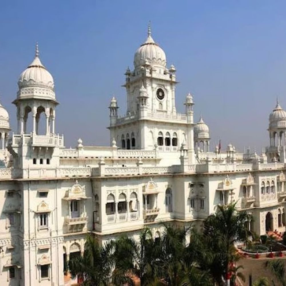 KGMU में प्रो. वीसी को पद से हटाया:लैंस-दवा मामले में एक्शन, नेत्र रोग विभाग में बाहर से सामान मंगाने पर कार्रवाई