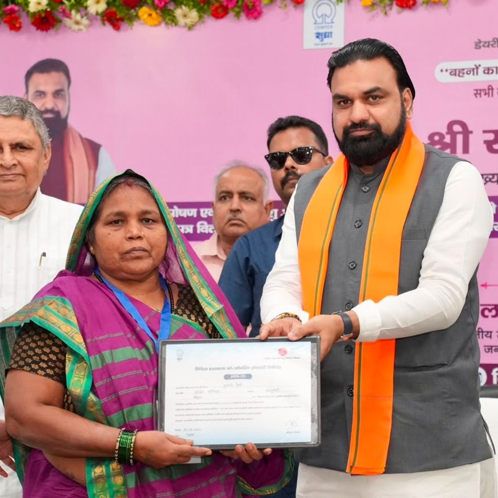 बिहार में एक करोड़ महिलाओं को मिलेगा रोजगार:CM का अभियान शुरू, 534 प्रखंडों में खुलेंगे पशु औषधि केंद्र; जीविका से 1.81 करोड़ महिलाएं जुड़ीं