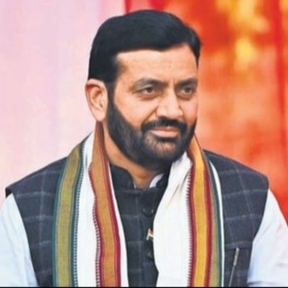 हरियाणा के 38 शिक्षकों को स्टेट टीचर अवार्ड मिलेगा:2 अग्रिम वेतन वृद्धि और 1 लाख का नकद इनाम मिलेगा; पिछले साल 40 को मिला था