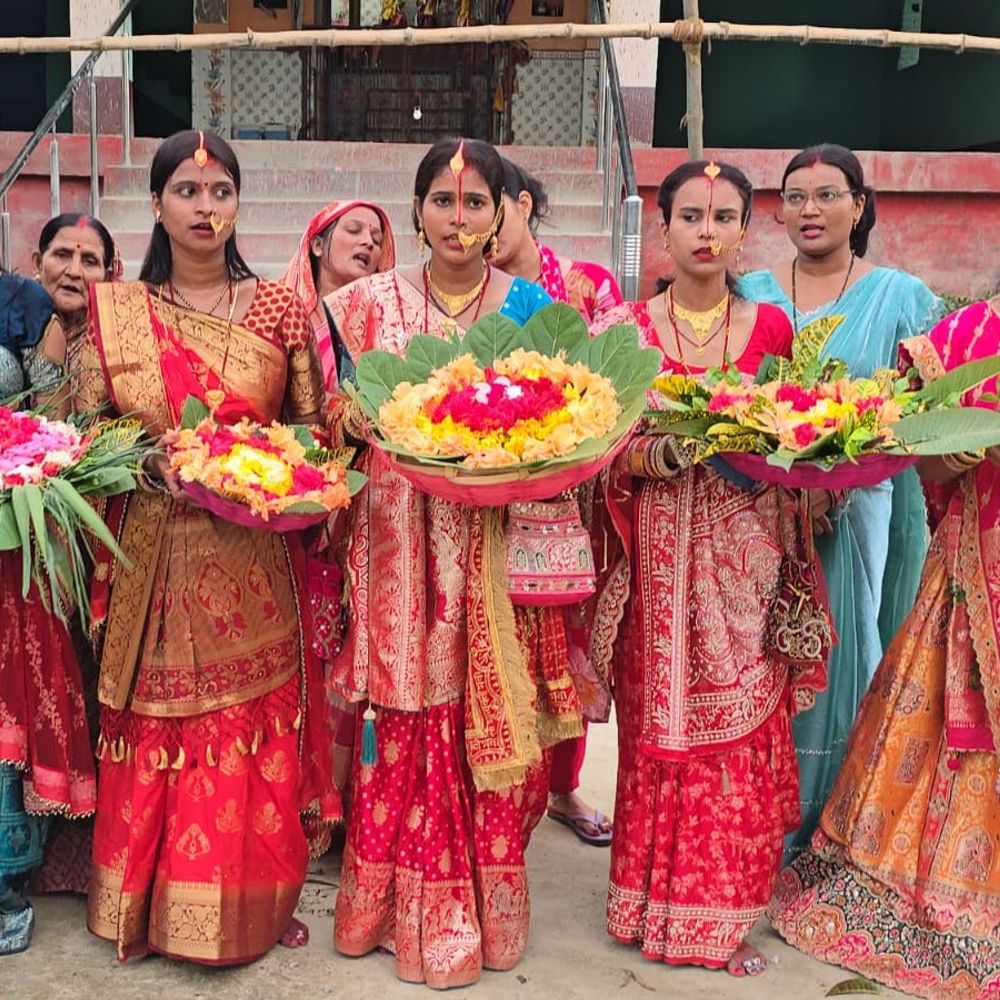 दरभंगा- बासी फूल-पत्तियों से पूजा की अनूठी परंपरा:मधुश्रावणी पर्व को लेकर मिथिलांचल में उल्लास, नाग देवता से जुड़ी है पौराणिक कथा