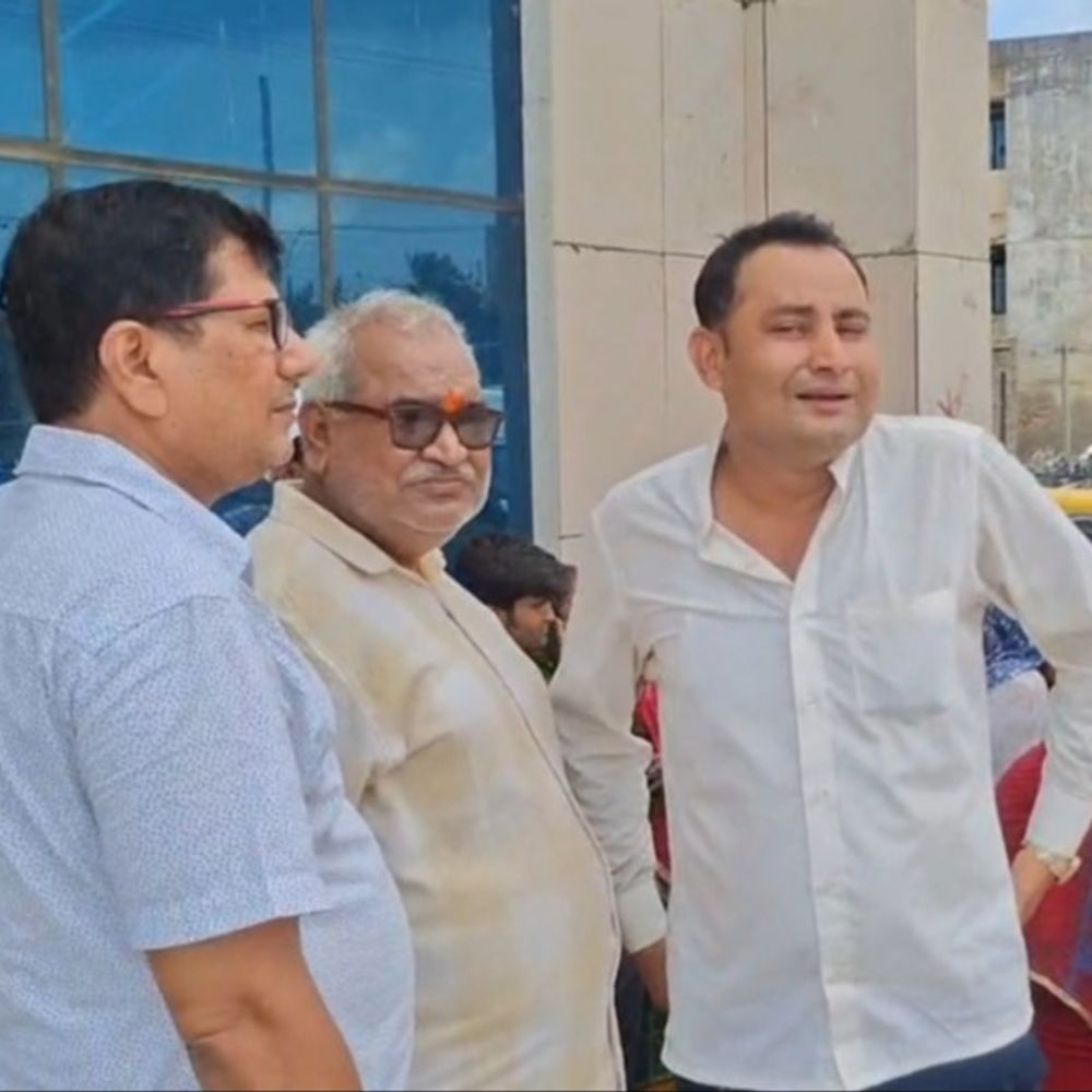 धमकी के बाद महिला का हाथ काटने की कोशिश:आरोपी ने लेटर में लिखा था, तुम्हें जान से मार देंगे; कहीं दूर चली जाओ