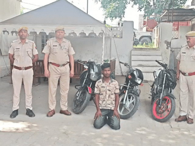 शहर में पॉवर बाइक चोरी का वारदातों का खुलासा:शातिर बाइक चोर गिरफ्तार, एक नाबालिग संरक्षण में, तीन बाइक बरामद
