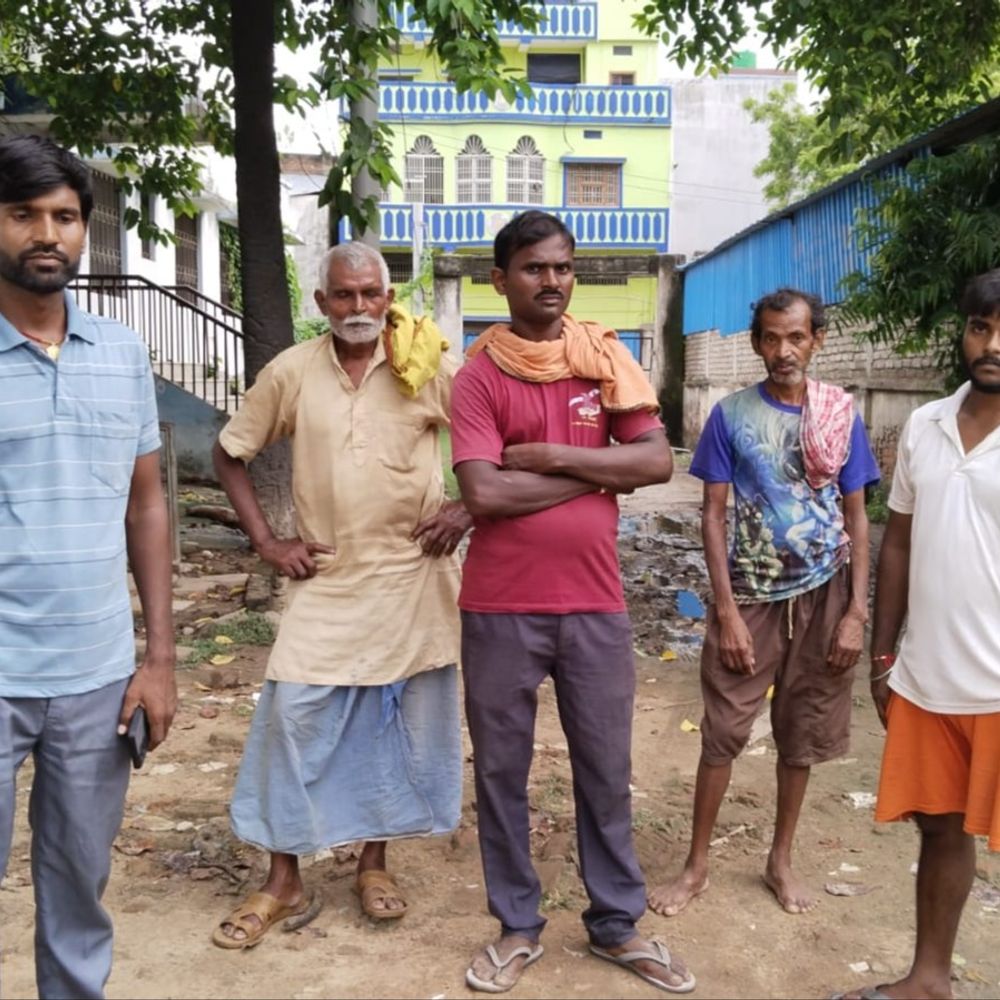 भोजपुर में नहर में डूबने से युवक की मौत:दोस्तों के साथ स्नान करने गया था, पैर फिसलने से गहरे पानी में चला गया; ग्रामीणों ने शव निकाला बाहर