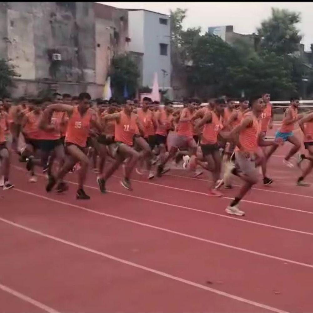 सहारनपुर में अग्निवीर भर्ती का दूसरा दिन:बागपत के युवाओं ने बारिश में दिखाया दमखम, पहले दिन 600 अभ्यर्थी हुए थे फिजिकल में पास
