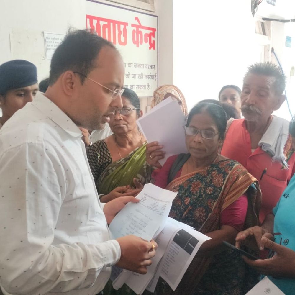 जीविका दीदी बनीं सुधा सेंटर की संचालक:गांव में खुला सुधा बिक्री केंद्र, महिलाओं के हाथों में होगी कमान