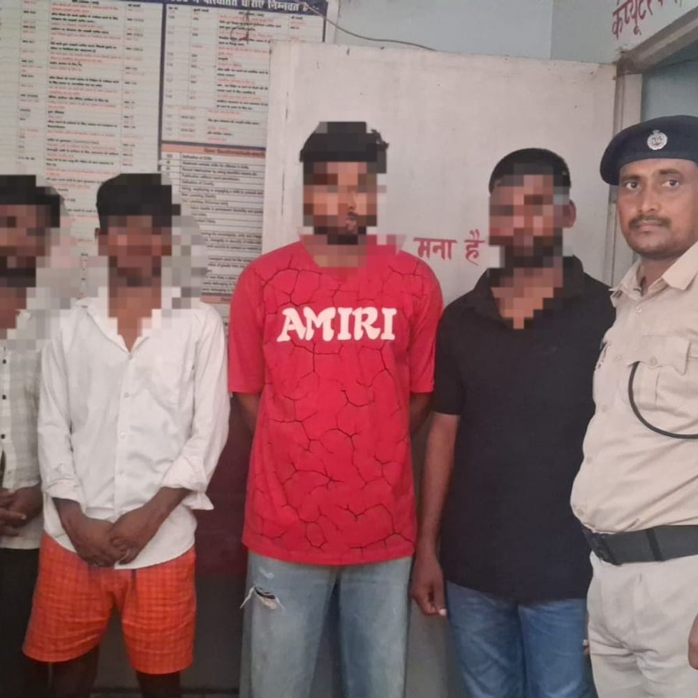 भोजपुर में 50 ग्राम हेरोइन के साथ चार गिरफ्तार:पुलिस-एसटीएफ की संयुक्त टीम ने की कार्रवाई