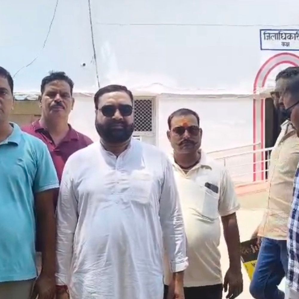 रिंग रोड निर्माण से सुल्तानपुर आइमा का संपर्क मार्ग ध्वस्त:रायबरेली में ग्रामीणों ने विधायक से की सर्विस लेन बनाने की मांग