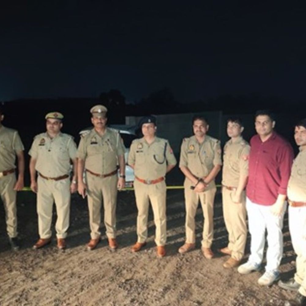 मथुरा पुलिस की हुई छात्र के हत्यारों से मुठभेड़:पत्नी से प्रेम संबंधों के चलते दिया था वारदात को अंजाम, मथुरा पुलिस ने घायलों को इलाज के लिए कराया अस्पताल में भर्ती