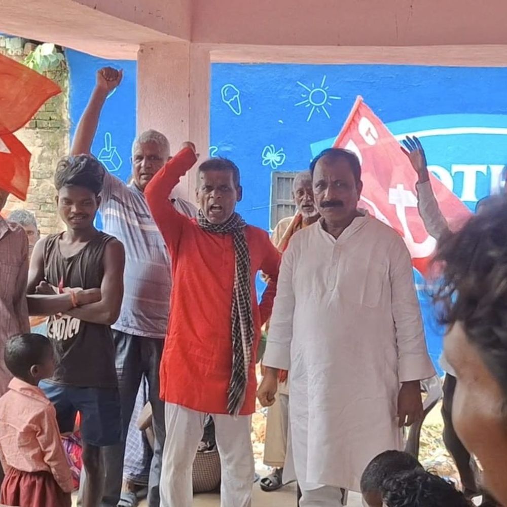 CPI की पदयात्रा जारी, केंद्र की नीतियों का विरोध:शेखपुरा में पांचवें दिन गांवों में जनसंपर्क, पानी संकट से लोग परेशान