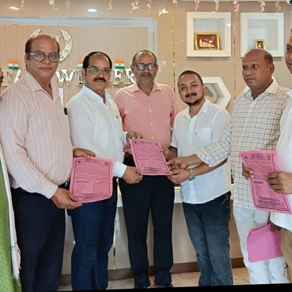 लखनऊ में स्वदेशी व्यापारी कुंभ की तैयारियां तेज:3 सितंबर को होगा आयोजन, व्यापारियों ने किया जनसंपर्क