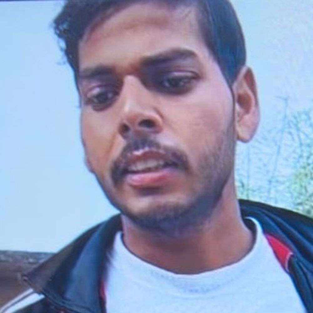 अज्ञात वाहन की टक्कर से फर्रुखाबाद के युवक की मौत:संभल में बहन के घर राखी बंधवाने जा रहा था, बदायूं में हुआ हादसा