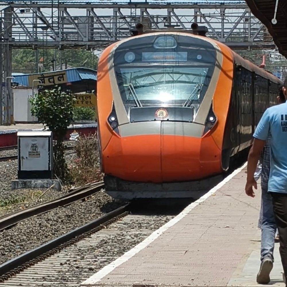 बैतूल को मिलेंगी तीन जोड़ी स्पेशल ट्रेनें:रेलवे मंत्रालय ने जारी किया पत्र, बेंगलुरु-हैदराबाद को मिलेगी कनेक्टिविटी