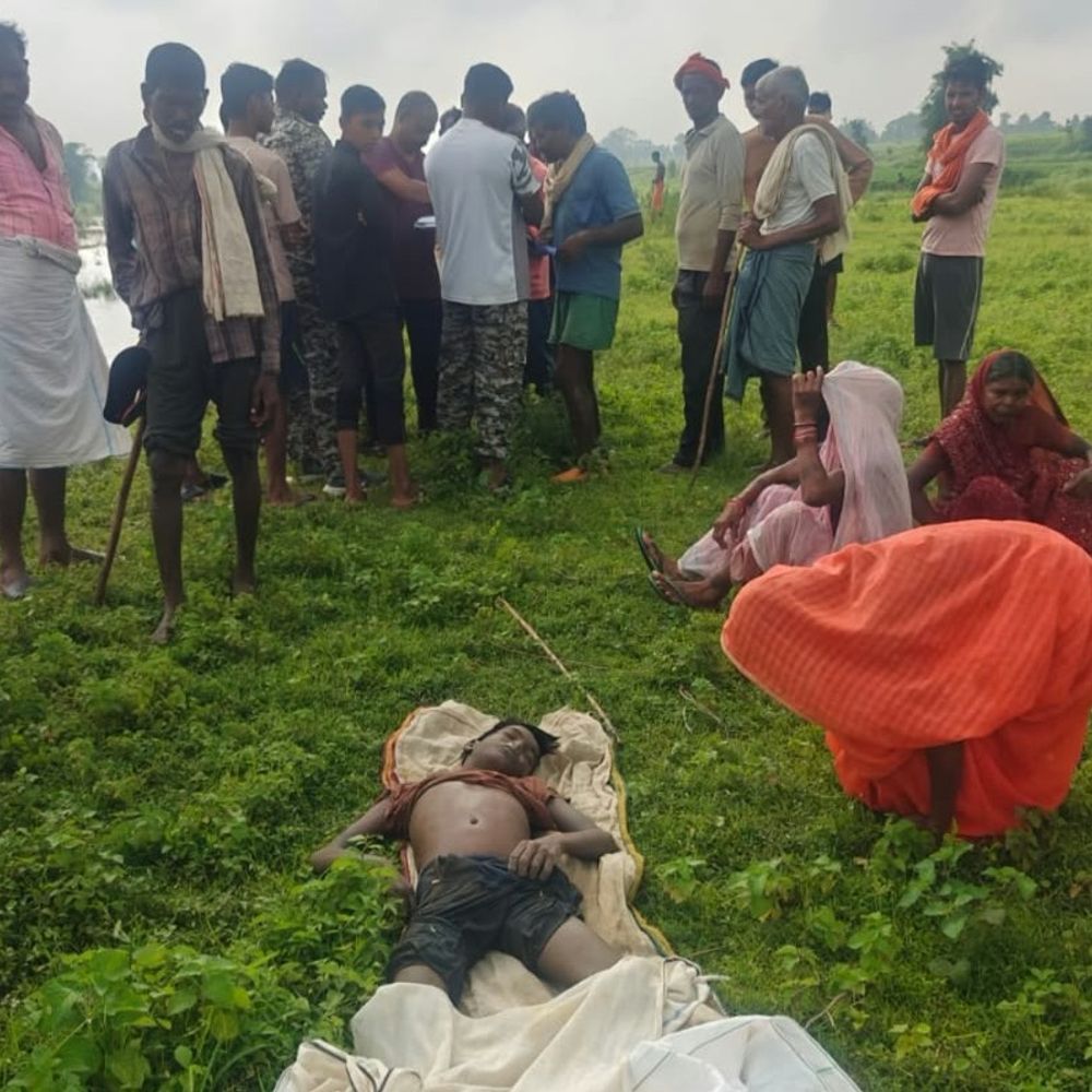 बलरामपुर में पांगन नदी में 15 साल का छात्र डूबा:भैंस चराते समय पैर फिसलने से पानी में गिरा,गोताखोरों ने दूसरे दिन बरामद किया शव