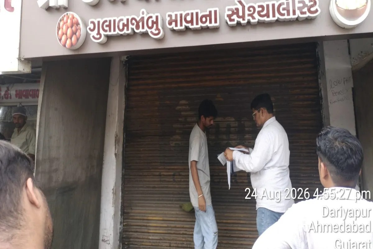 ahmedabad: काजू कतली में चांदी के वर्क की जगह दूसरे धातु की परत, इकाई सील