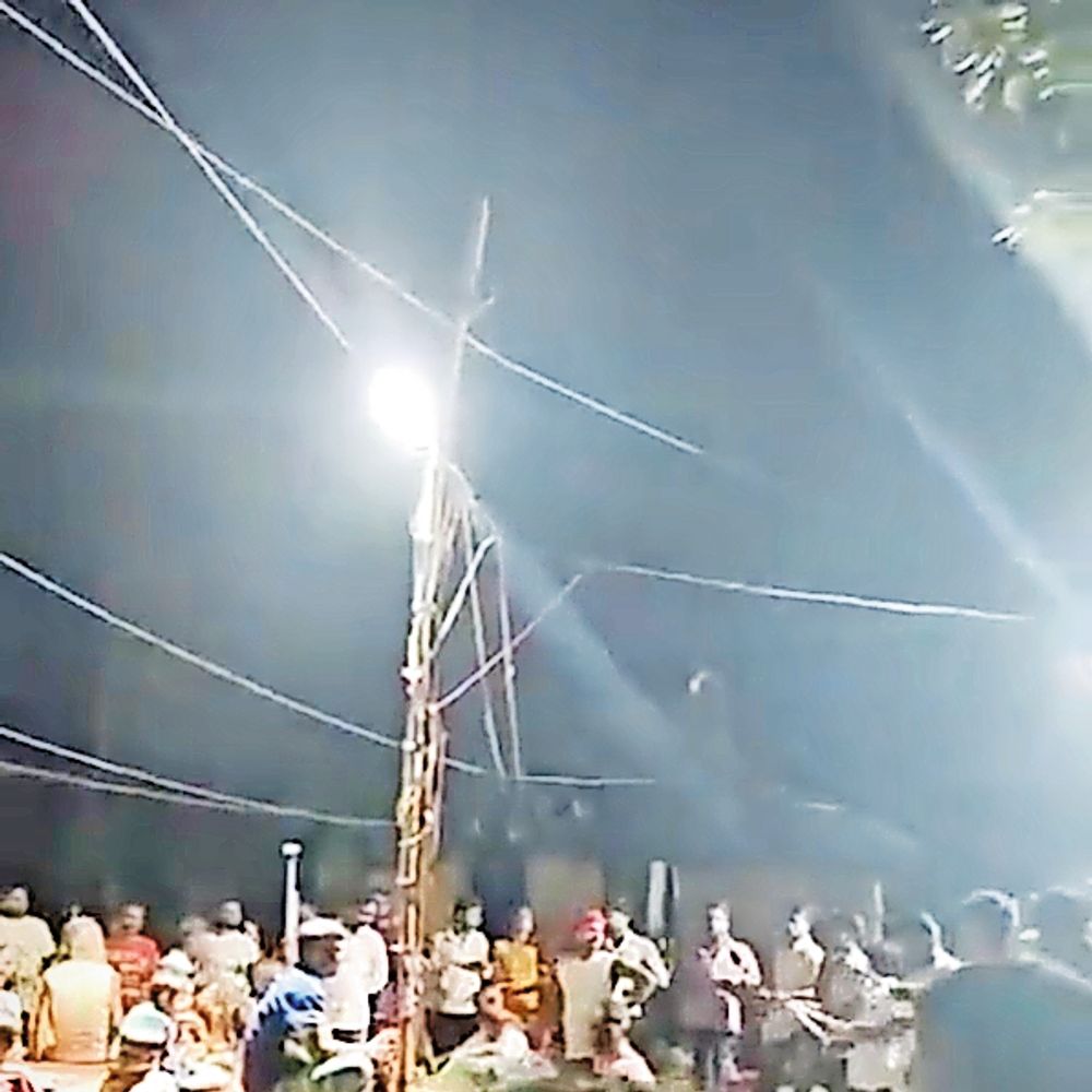 सद्भाव व लोक कला : सावन में जीवंत हुई विलुप्त होती झरखी और ठकरा की परंपरा