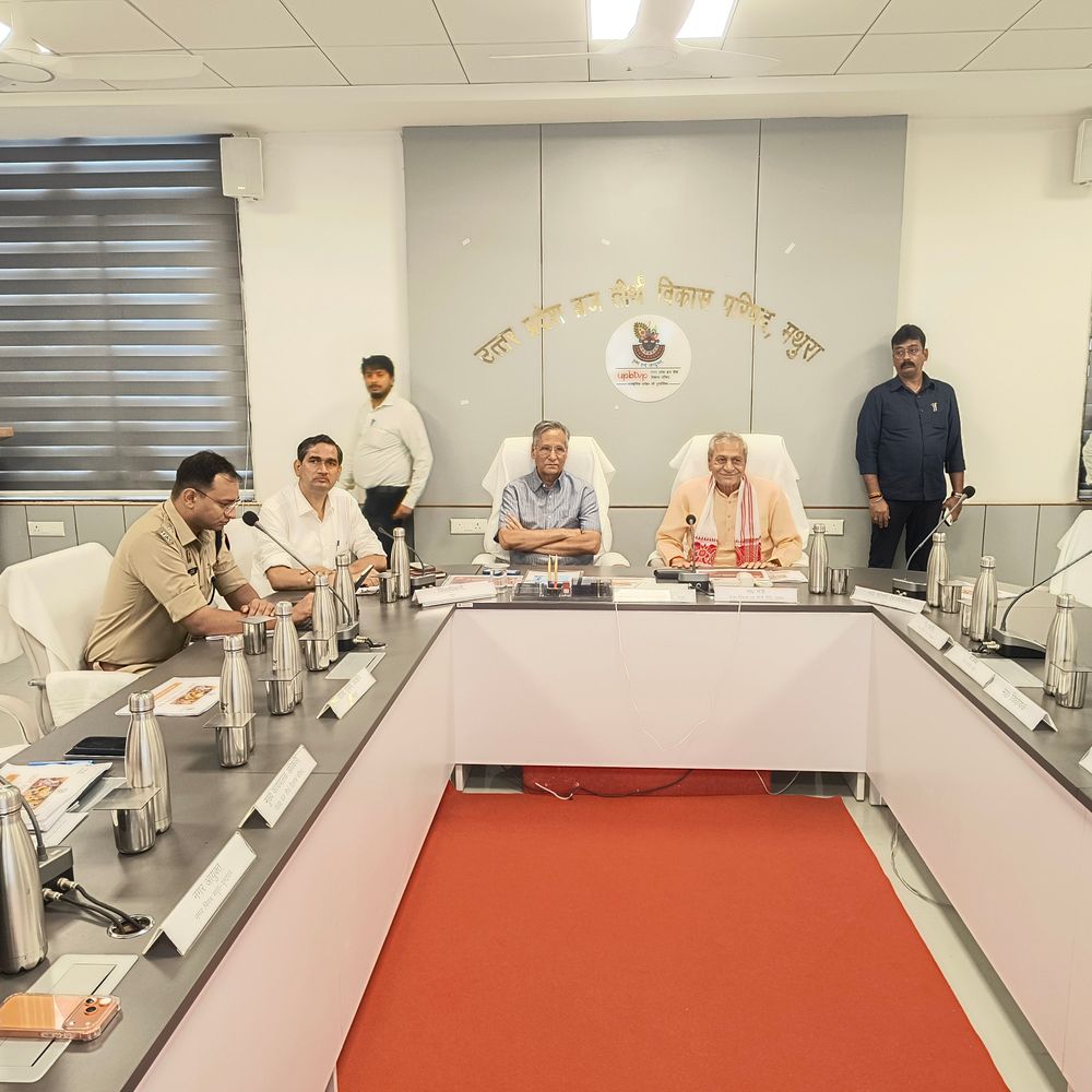 जन्माष्टमी उत्सव में शामिल होंगे मुख्यमंत्री योगी आदित्यनाथ:मथुरा में तैयारियों की समीक्षा, गन्ना मंत्री ने दी जानकारी