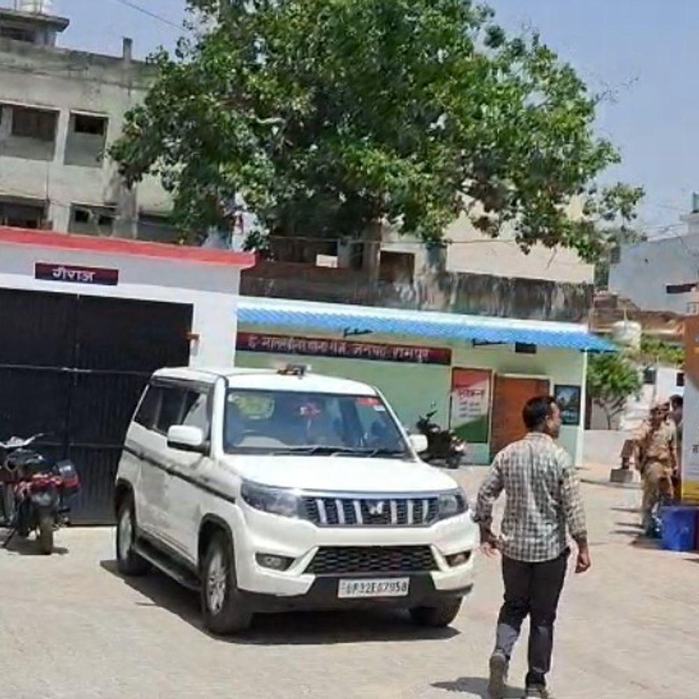 मां का आरोप, बेटी को जबरन ले गया व्यक्ति:पुलिस ने जांच शुरू की, शुरुआती पड़ताल में दिल्ली जाने का खुलासा, टीम दिल्ली रवाना