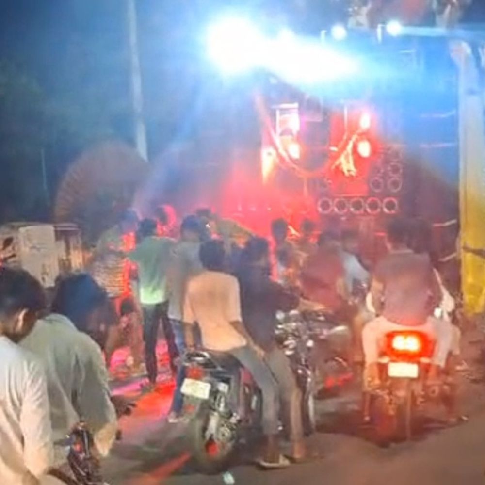 बदायूं में कांवड़ियों का गुजरना जारी:सावन के आखिरी सोमवार पर भीड़ बढ़ने की उम्मीद