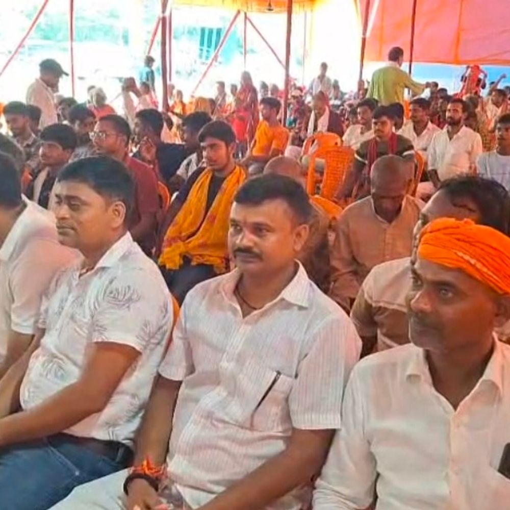 लखीसराय में JDU का युवा संवाद:संगठन मजबूत करने पर जोर; सैकड़ों युवाओं ने लिया हिस्सा, पंचायत-बूथ स्तर तक विस्तार की रणनीति बनी