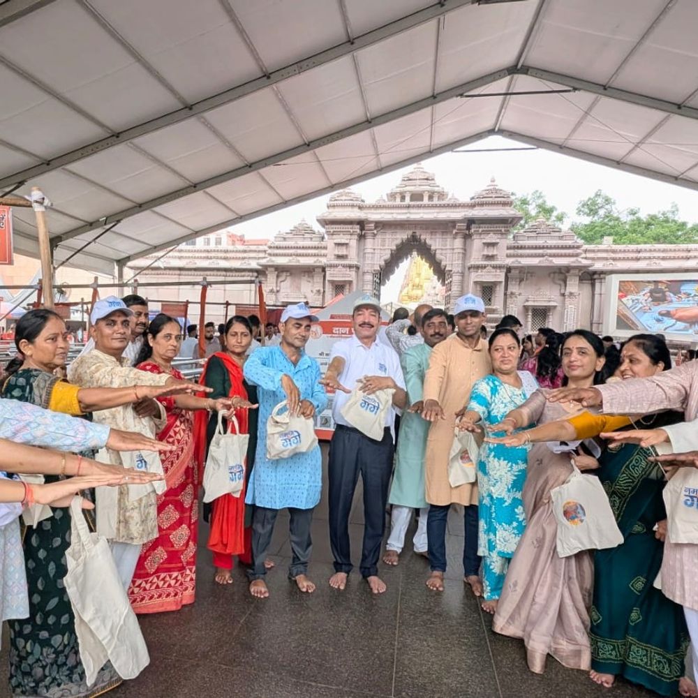 वाराणसी में पर्यावरण संरक्षण का आह्वान:राजेश शुक्ला ने प्रकृति पोषण और संतुलन बनाए रखने की अपील की