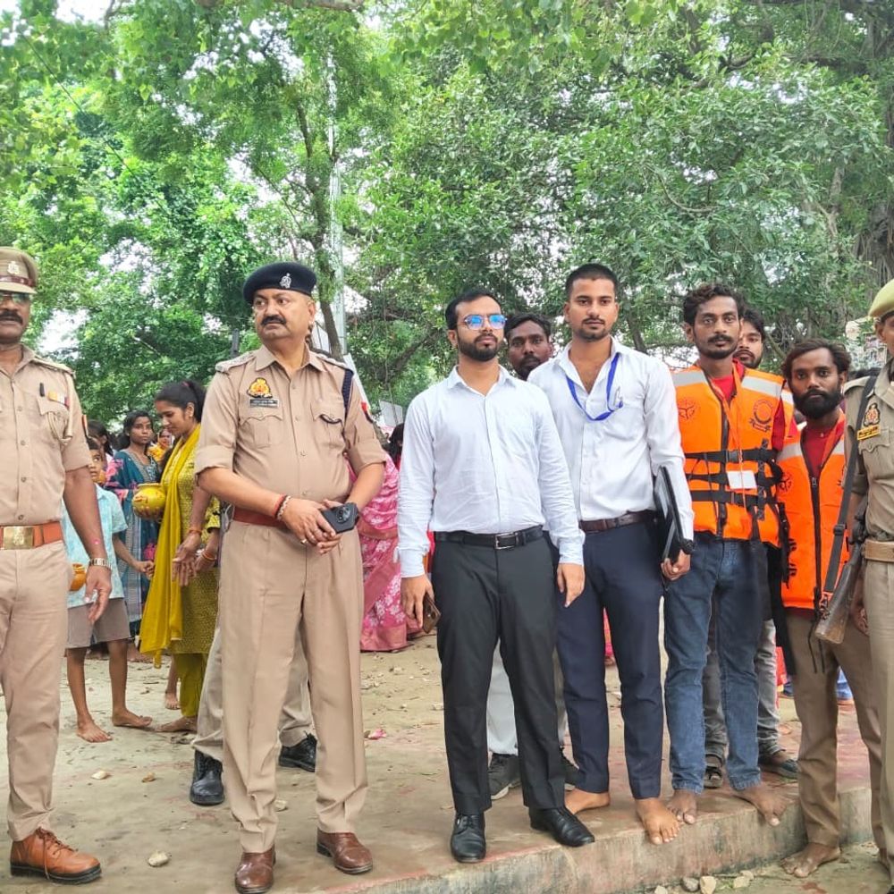 दण्डेश्वर महादेव मंदिर में 30 आपदा मित्र तैनात:सावन में श्रद्धालुओं की सुरक्षा के लिए विशेष व्यवस्था