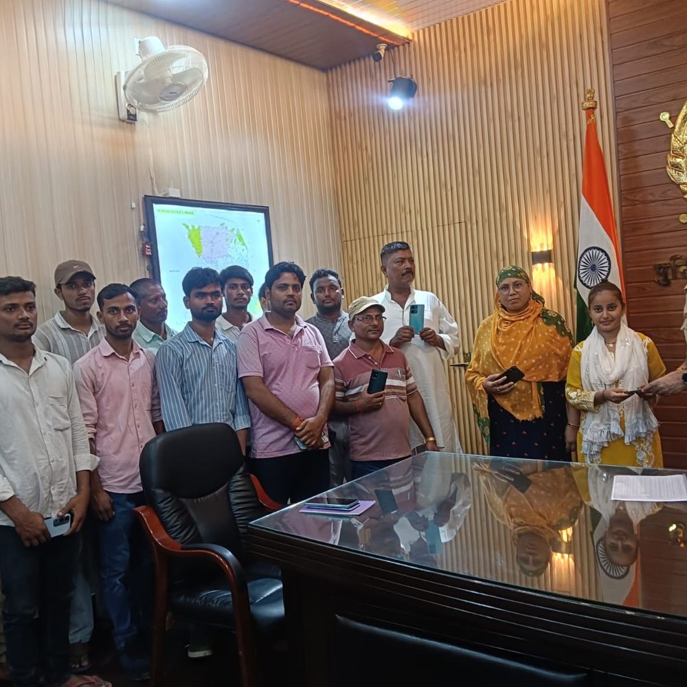बेतिया में ‘ऑपरेशन मुस्कान’ का असर:अगस्त में 50 मोबाइल बरामद, अब तक 465 फोन मिले; कीमत करीब ₹72.30 लाख