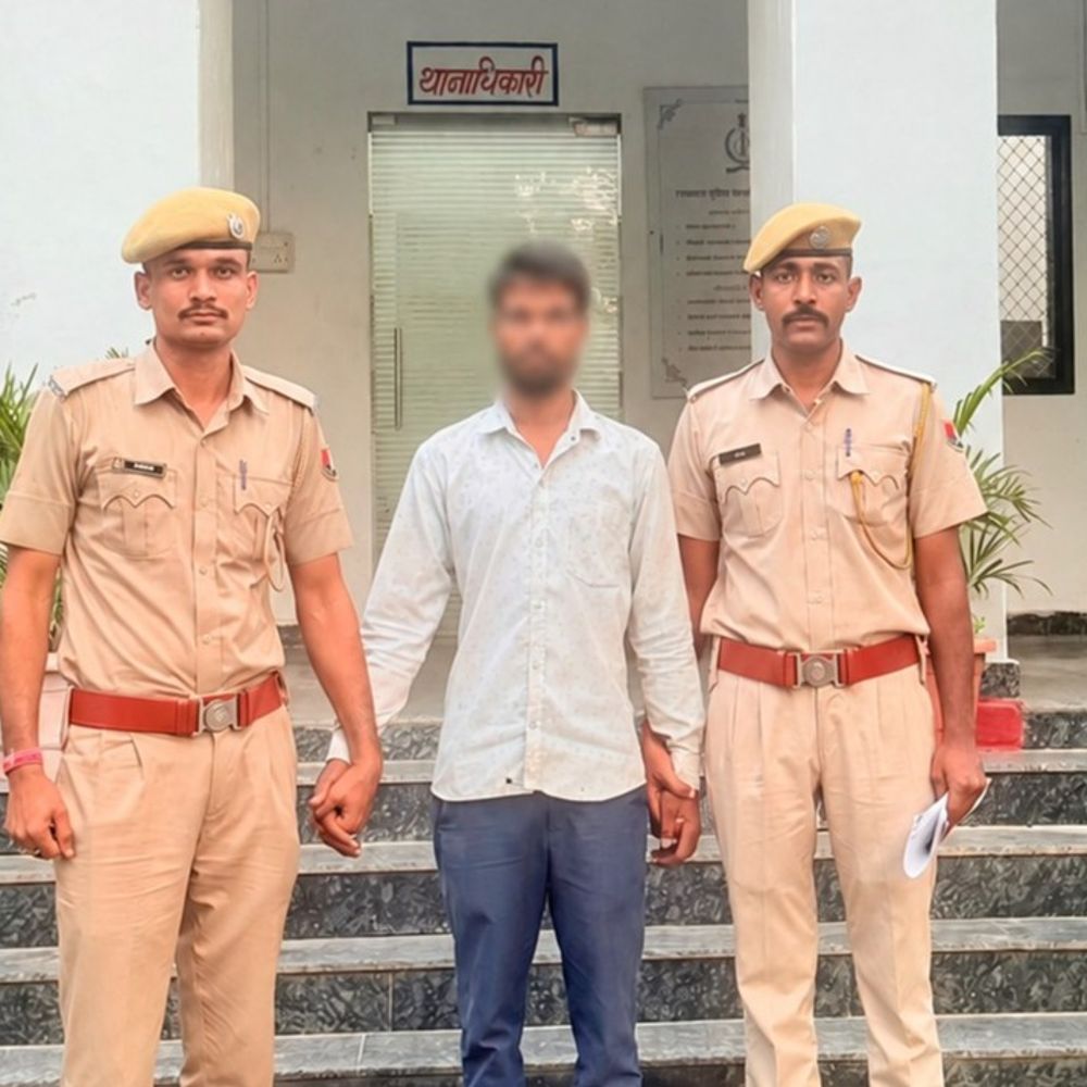 80 साल की बुजुर्ग का गला काटकर लूट, आरोपी गिरफ्तार:खेत में छुपकर बैठा था, गेट खुलते ही किया था अटैक