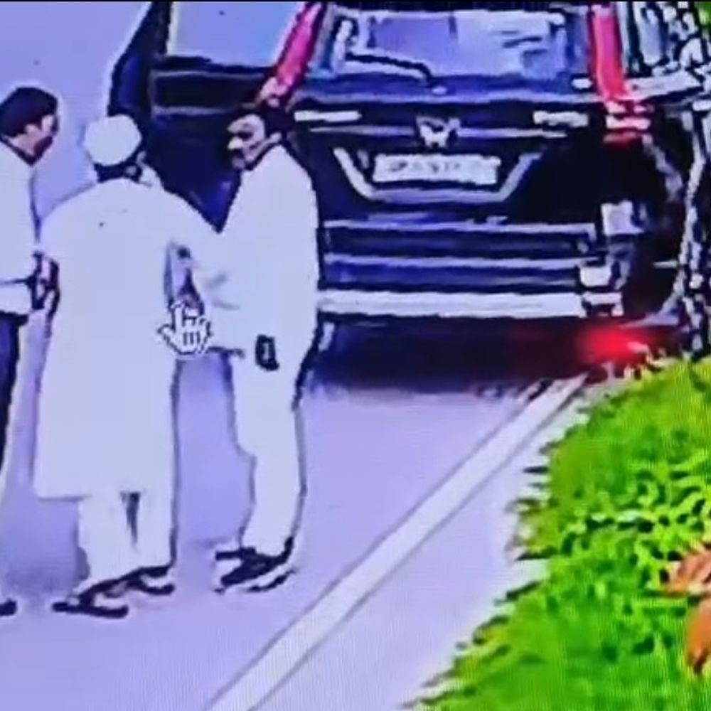 मेरठ में RTI एक्टिविस्ट के अपहरण का प्रयास:स्कूल संचालक समेत 4 पर मारपीट, FIR न होने का आरोप