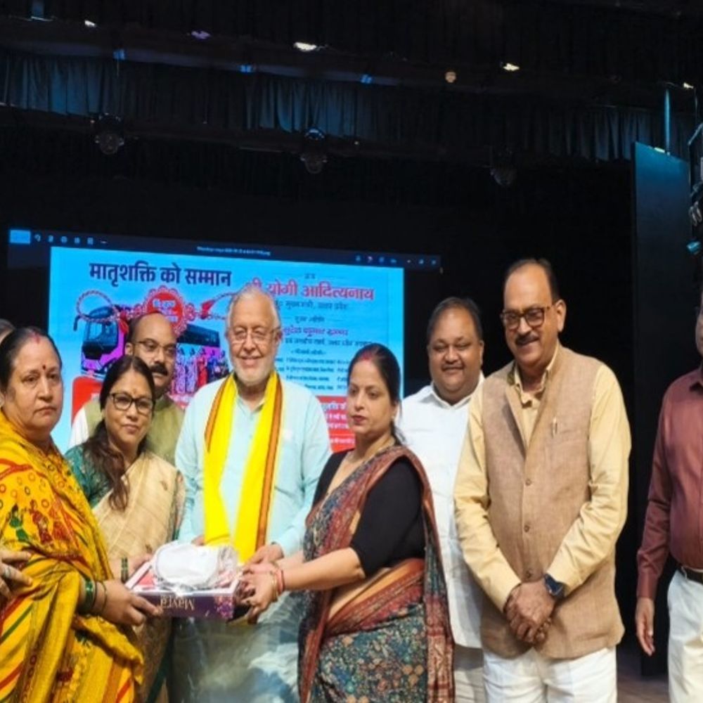 60+ महिलाओं को आजीवन मुफ्त बस यात्रा:शाहजहांपुर में सभी महिलाओं को रक्षाबंधन पर 3 दिन मिलेगी सुविधा