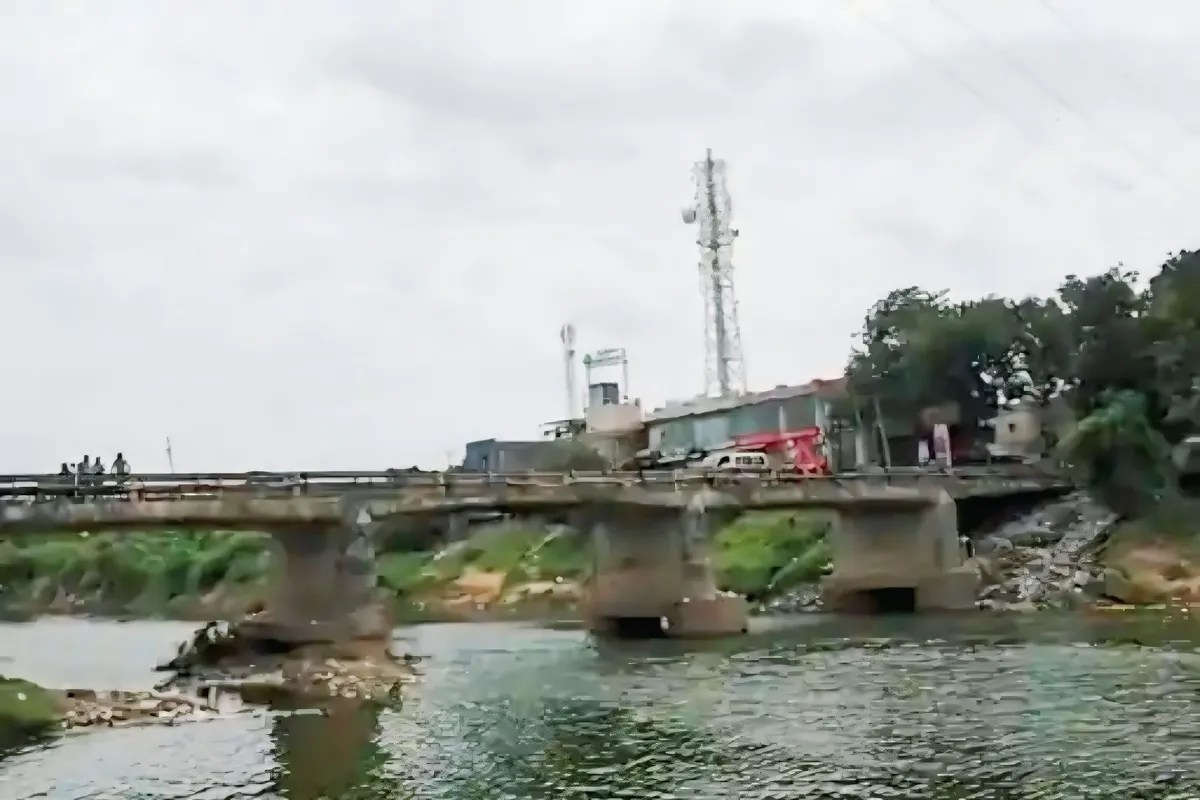 शेढी नदी का 45 साल पुराना जर्जरित पुल जल्द बनेगा इतिहास, नया ऊंचा पुल बनाने का फैसला