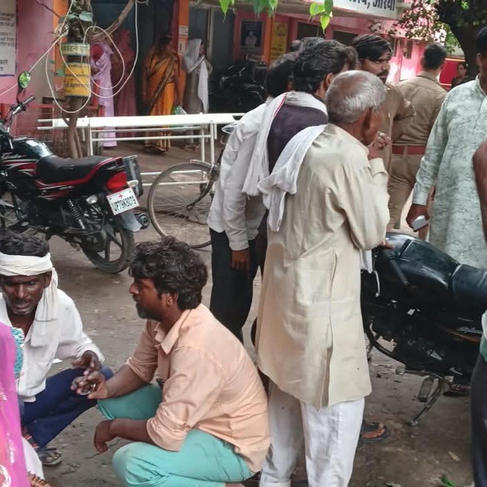 औरैया में मजदूर ने जहरीला पदार्थ खाया, मौत:परिजनों को फोन कर दी सूचना, अस्पताल में तोड़ा दम