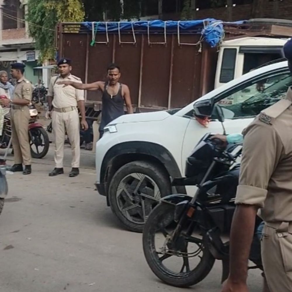 बक्सर में भारी वाहनों के प्रवेश पर प्रतिबंध:जाम से निपटने के लिए चार स्थानों पर ठहराव, अगले आदेश तक रहेगा प्रभावी