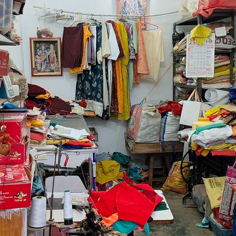पटना- नाबालिग लड़की को पहले दौड़ाया, फिर मारी गोली:टेलर दुकान में घुसकर 2 युवकों ने किया शूट, लड़की बोलती रही- प्लीज मुझे बचा लो