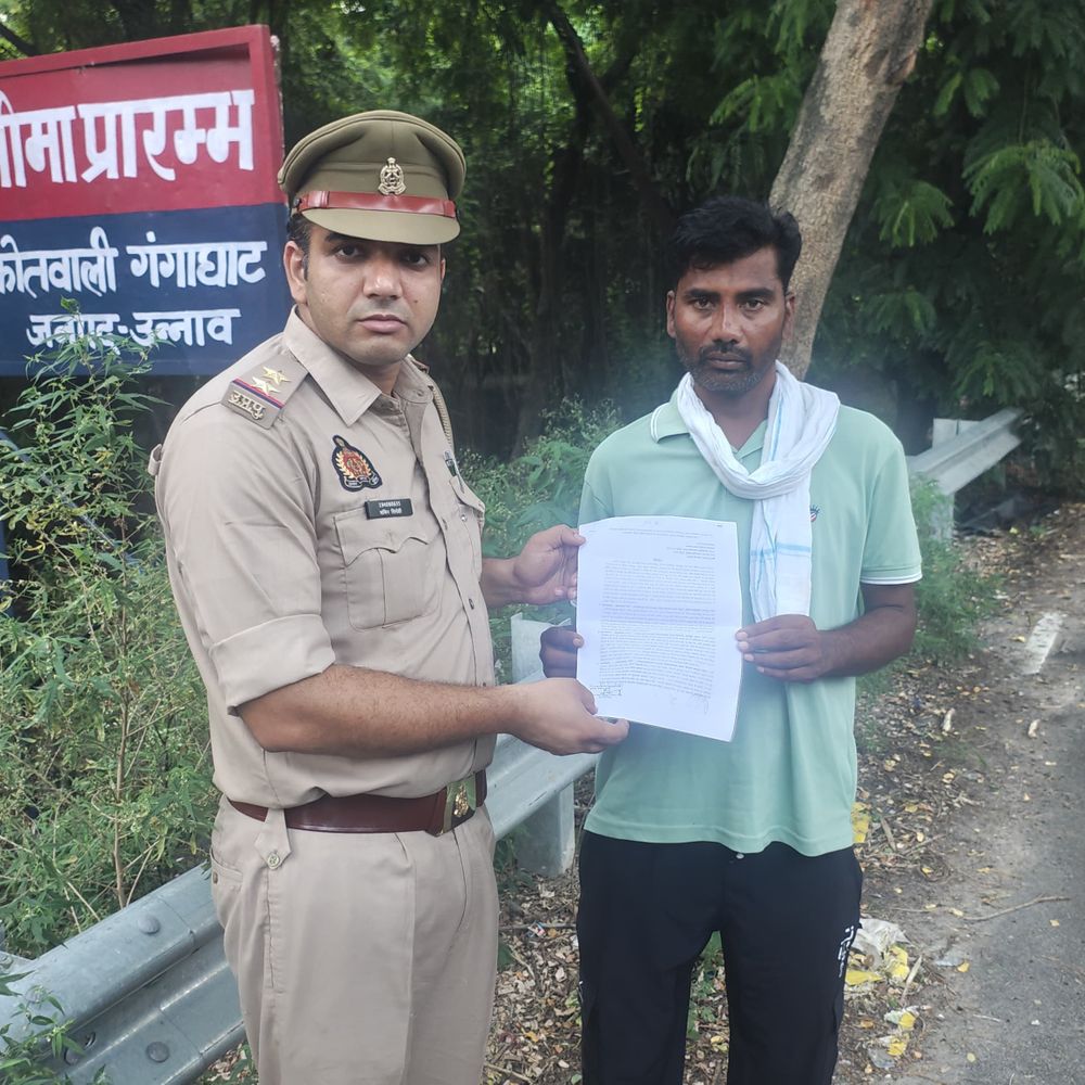 बिठूर पुलिस ने अपराधी को किया जिला बदर:कानपुर नगर की सीमा से बाहर उन्नाव में छोड़ा