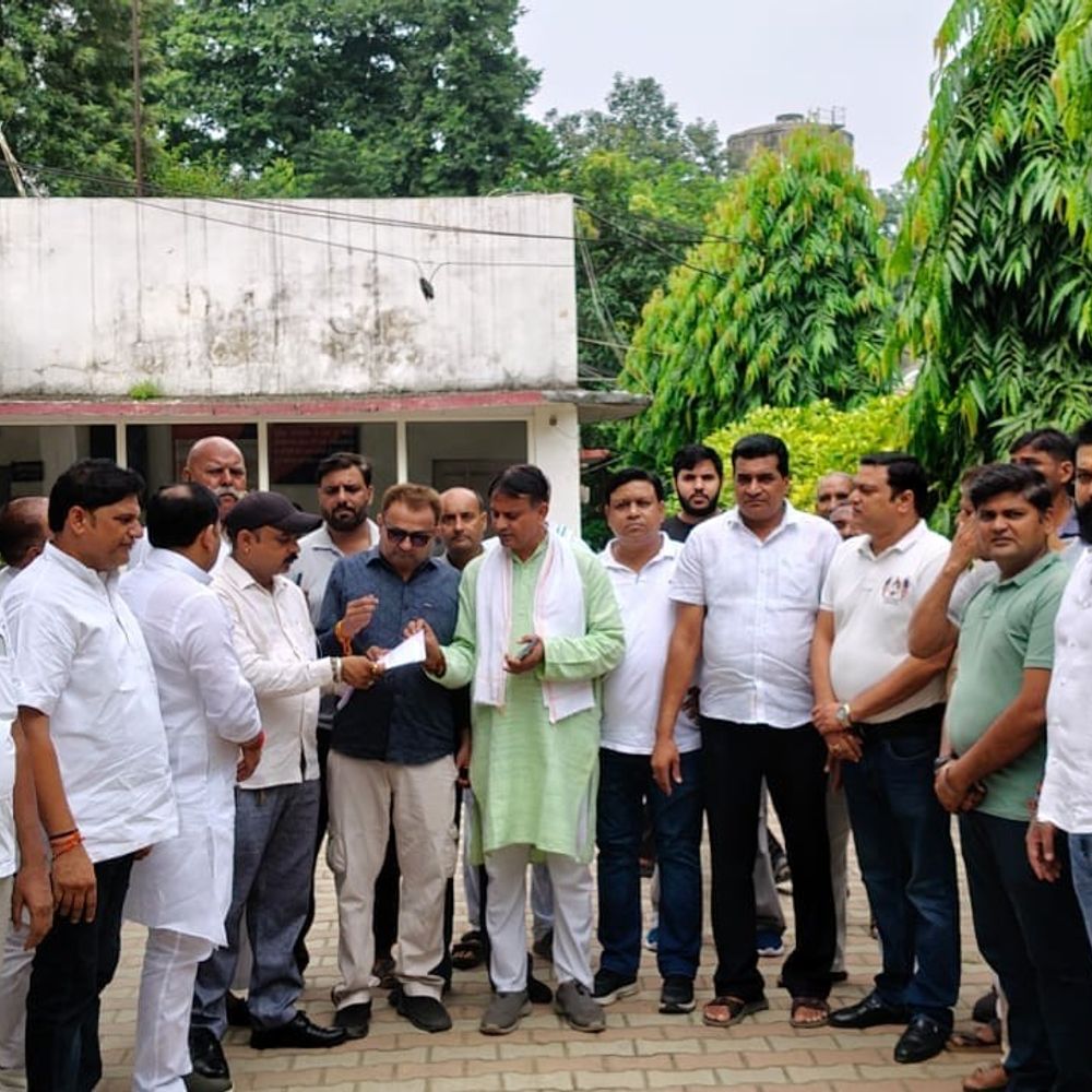 सहारनपुर में लगातार चोरी, व्यापारियों ने SSP से की मुलाकात:पुलिस गश्त बढ़ाने और प्रभावी कार्रवाई की मांग, 15-20 घटनाओं से रोष