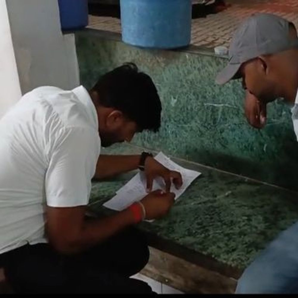 आज अखबार नहीं, फिरोजाबाद की कल की 5 बड़ी खबरें:HIV पॉजिटिव नवजात को कर्मचारी से CPR, मोबाइल छीनने की शिकायत करने जा रहे मां-बेटे पर हमला