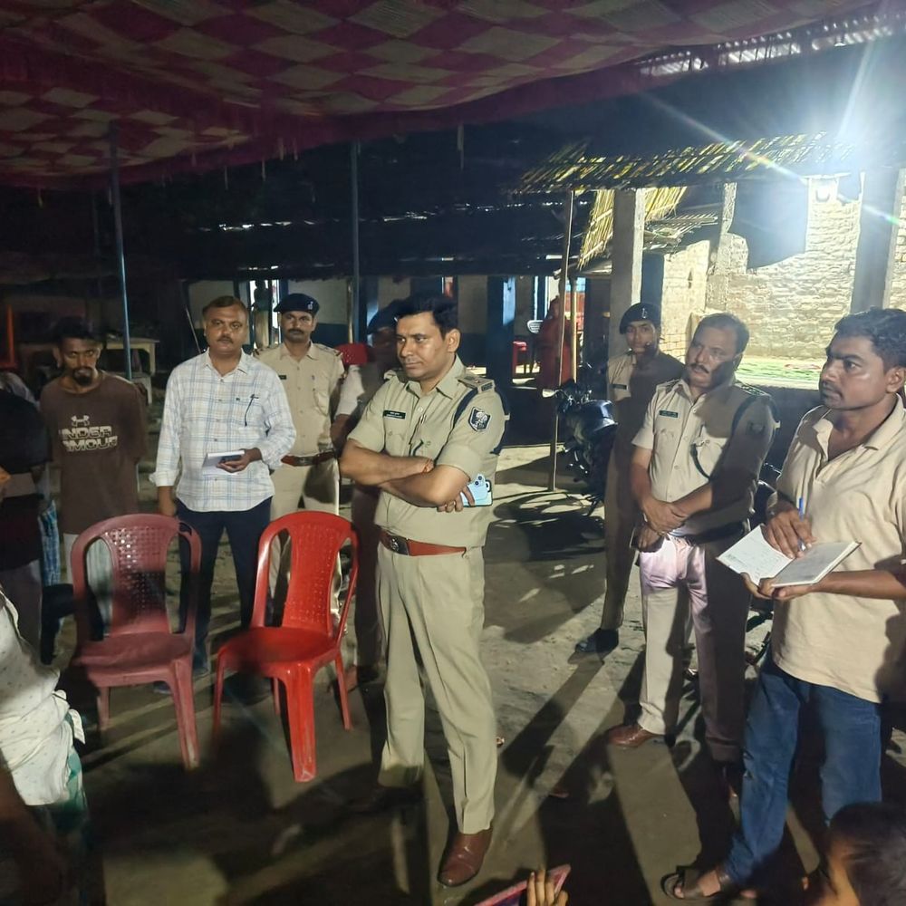 मर्डर केस में SP ने घटनास्थल का इंस्पेक्शन किया:किशनगंज में बच्चे का शव नहर से मिला था, SIT भी गठित