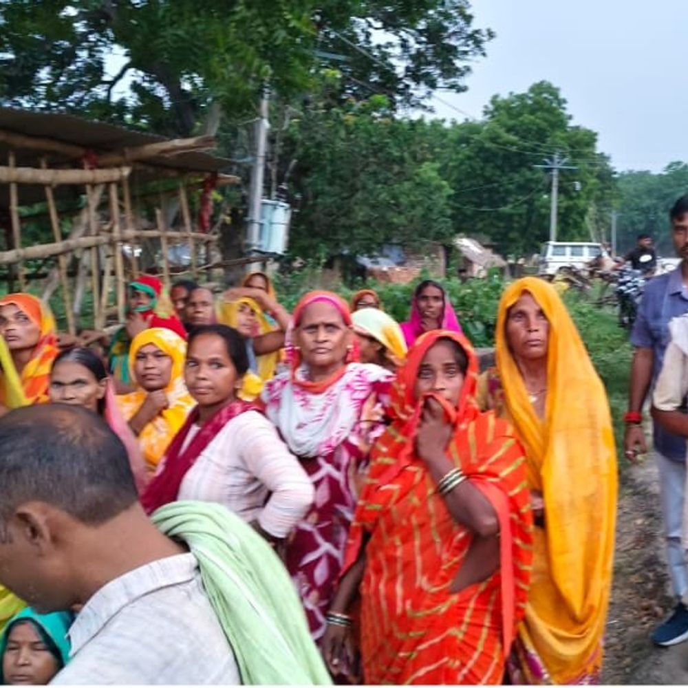 नहर किनारे मिला युवक का शव:अमेठी पुलिस ने शव पोस्टमार्टम के लिए भेजा, मामले की जांच जारी