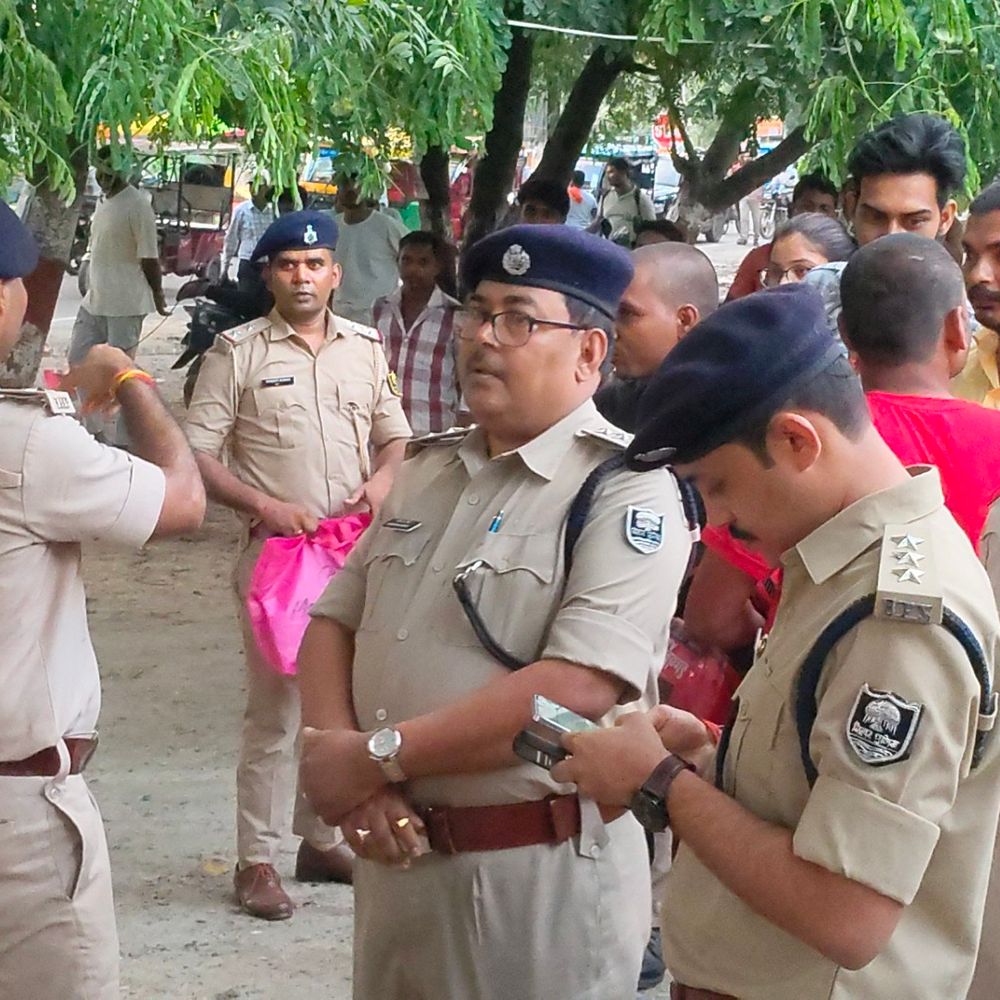 डीआईजी चौक गोलीकांड के मुख्य आरोपी ने किया सरेंडर:किशनगंज के रास्ते में फरार हो रहे 6 दोस्त भी धराए, पुलिस ने क्राइम सीन रिक्रिएट किया