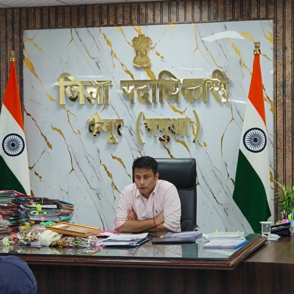 कैमूर में 4,943 रूफटॉप सोलर पैनल लगाने का लक्ष्य:15 अक्टूबर तक पूरा करने का निर्देश, 98 हजार तक सब्सिडी